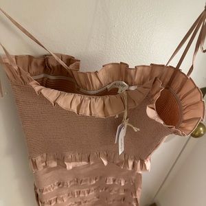 V Chapman size 2 dusty rose dress. New with tags. Worn once.